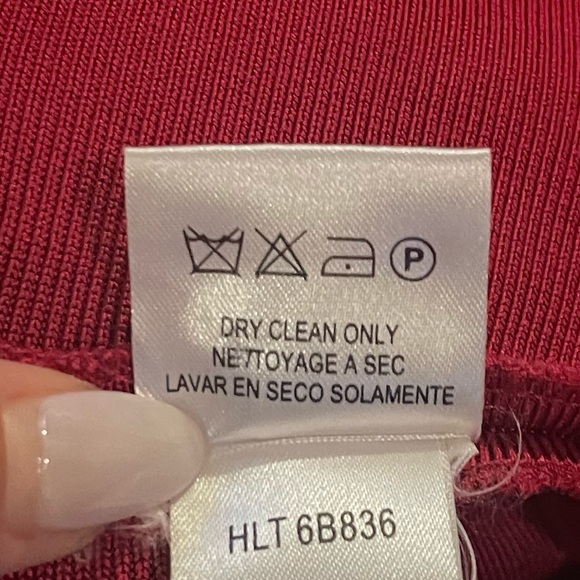 Herve Leger v neck cross cross detail red midi bandage dress w/ zipper & clasp - Picture 10 of 11